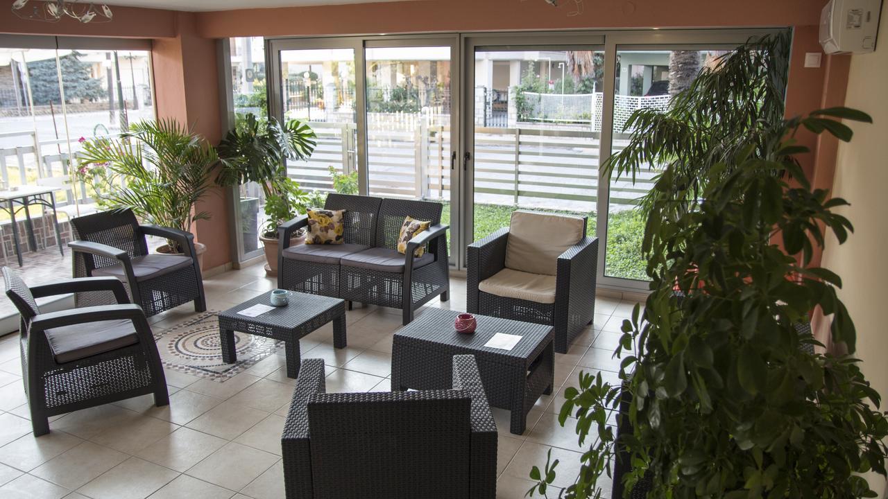 Four Seasons 2 Apartman Paralía Kültér fotó